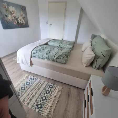Detmolder Perle 2 Charmante Dachgesschoswohnung Im Altbau Detmold
